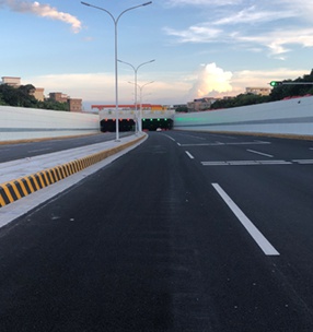 廣州新白雲國際機場第二高速公路隧道