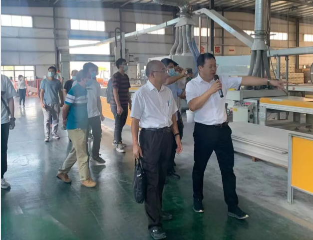 【考察調研】 廣州市市政集團有限公司領導蒞臨我司龍門生產基地參（cān）觀考察